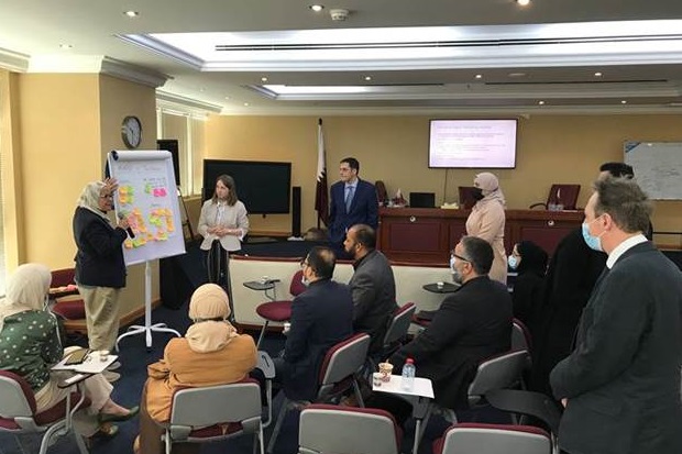 People at the insights and recommendations discussion in feedback sessions during the AMR Workshop in Qatar